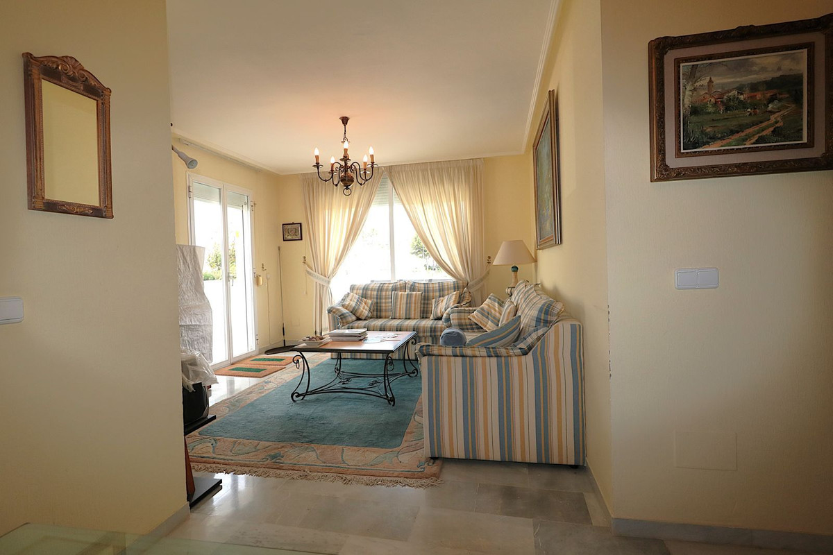 4 Bedroom Apartment for Sale in Bel Air — view 14