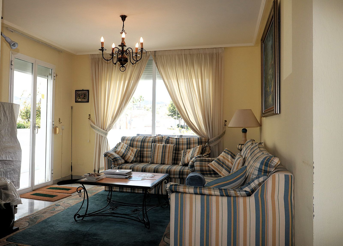 4 Bedroom Apartment for Sale in Bel Air — 5