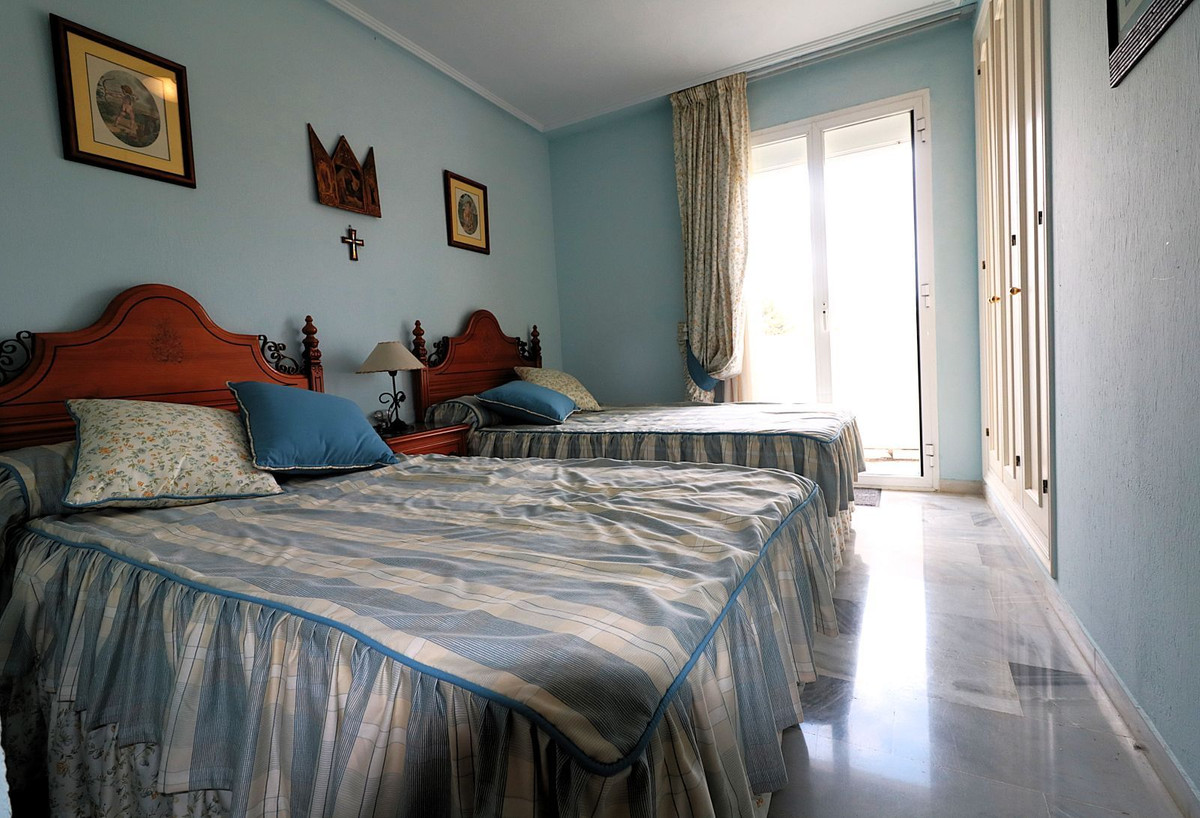 4 Bedroom Apartment for Sale in Bel Air — 9
