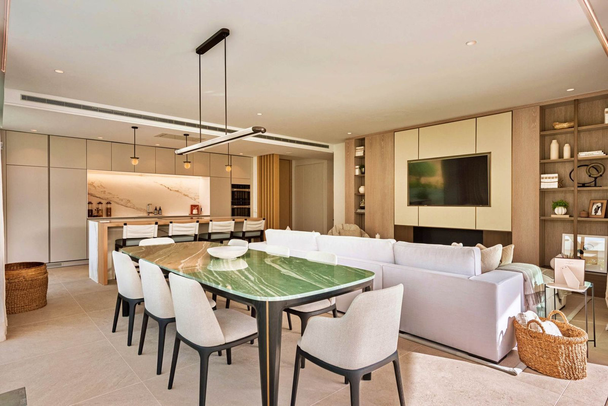3 Bedroom Apartment for Sale in Nueva Andalucía — 6