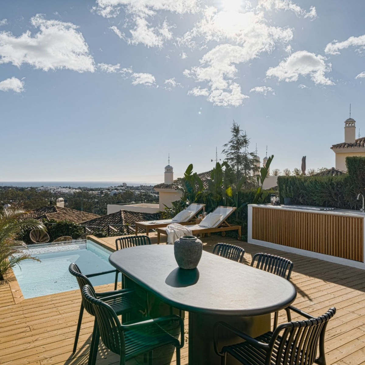 3 Bedroom Apartment for Sale in Nueva Andalucía — 4