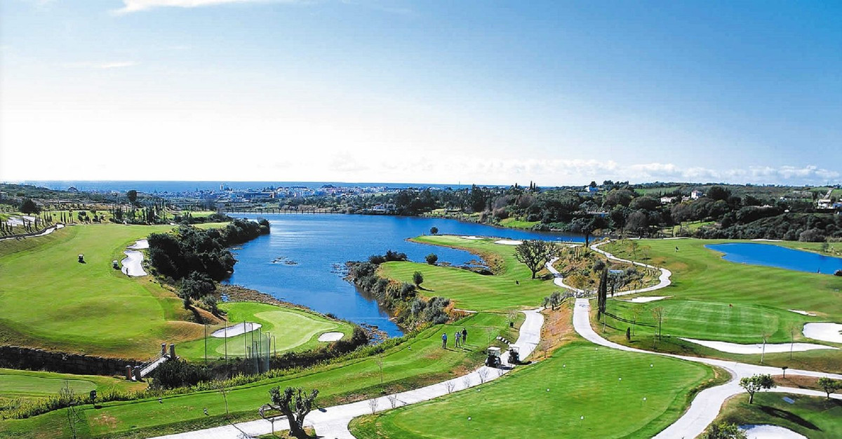 2 Bedroom Apartment for Sale in Los Flamingos
