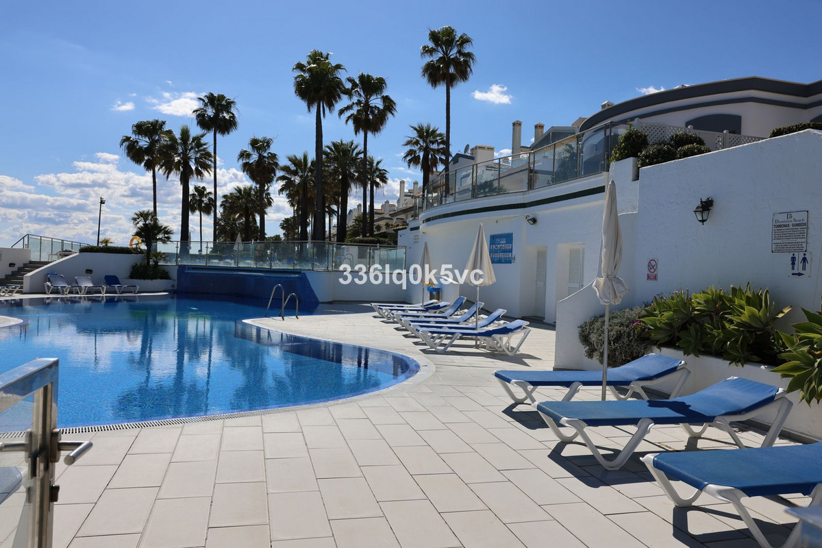 5 Bedroom Villa for Sale in Estepona — 9