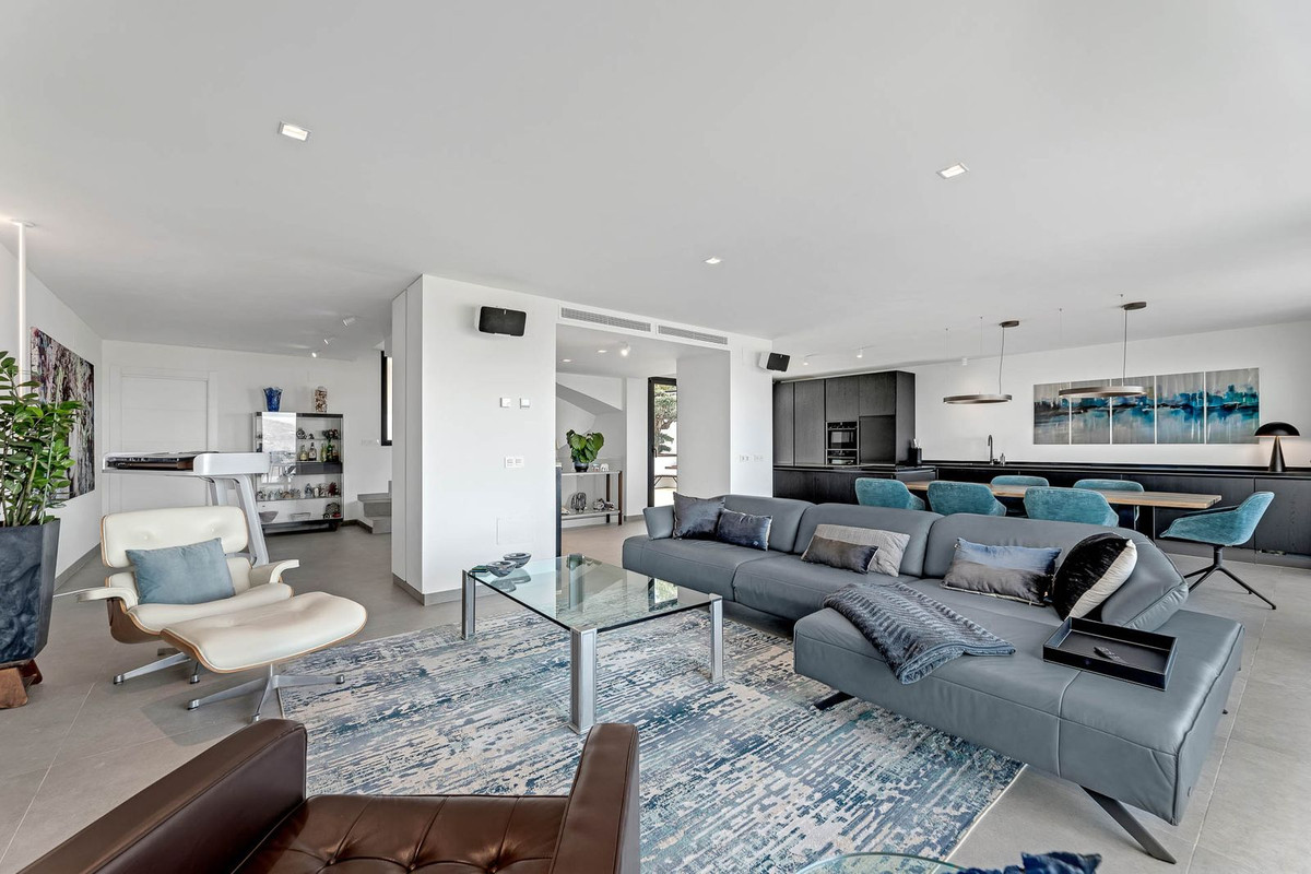 3 Bedroom Villa for Sale in Marbella — view 12