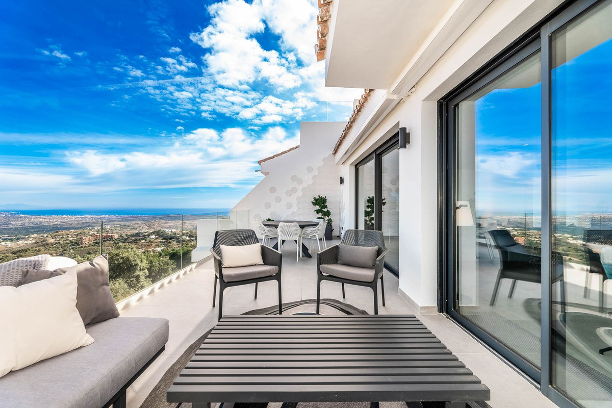3 Bedroom Villa for Sale in Marbella — 3