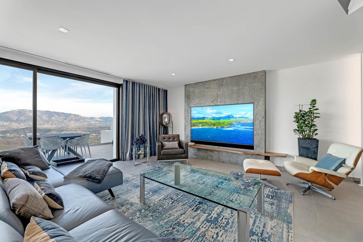 3 Bedroom Villa for Sale in Marbella — 6