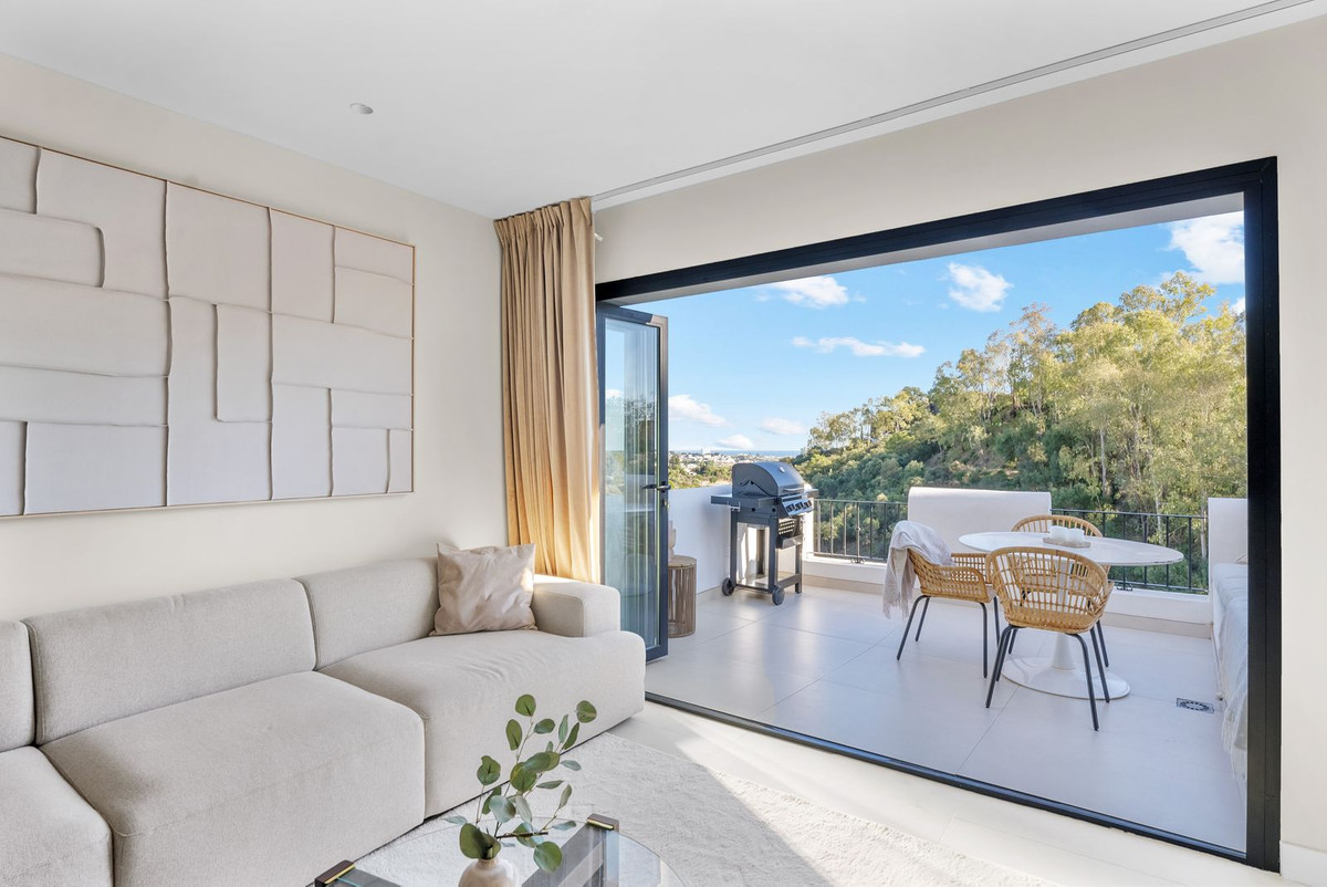 3 Bedroom Apartment for Sale in Benahavís — 4