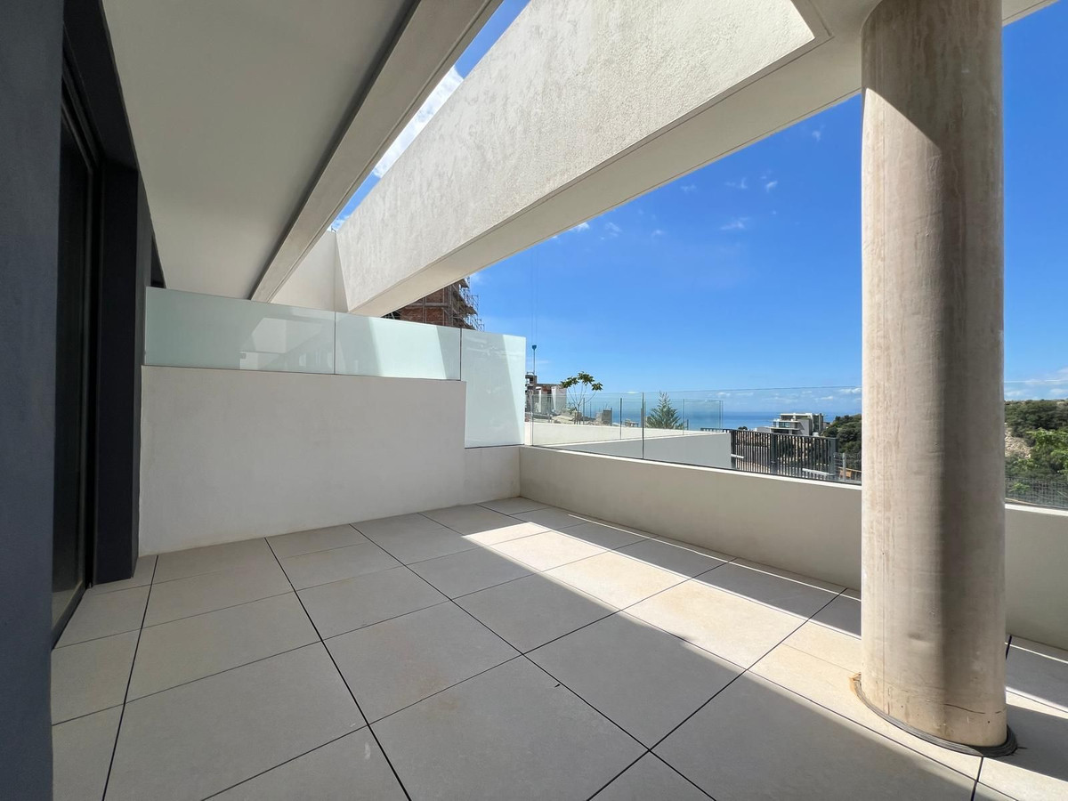 2 Bedroom Apartment for Sale in Marbella — 2