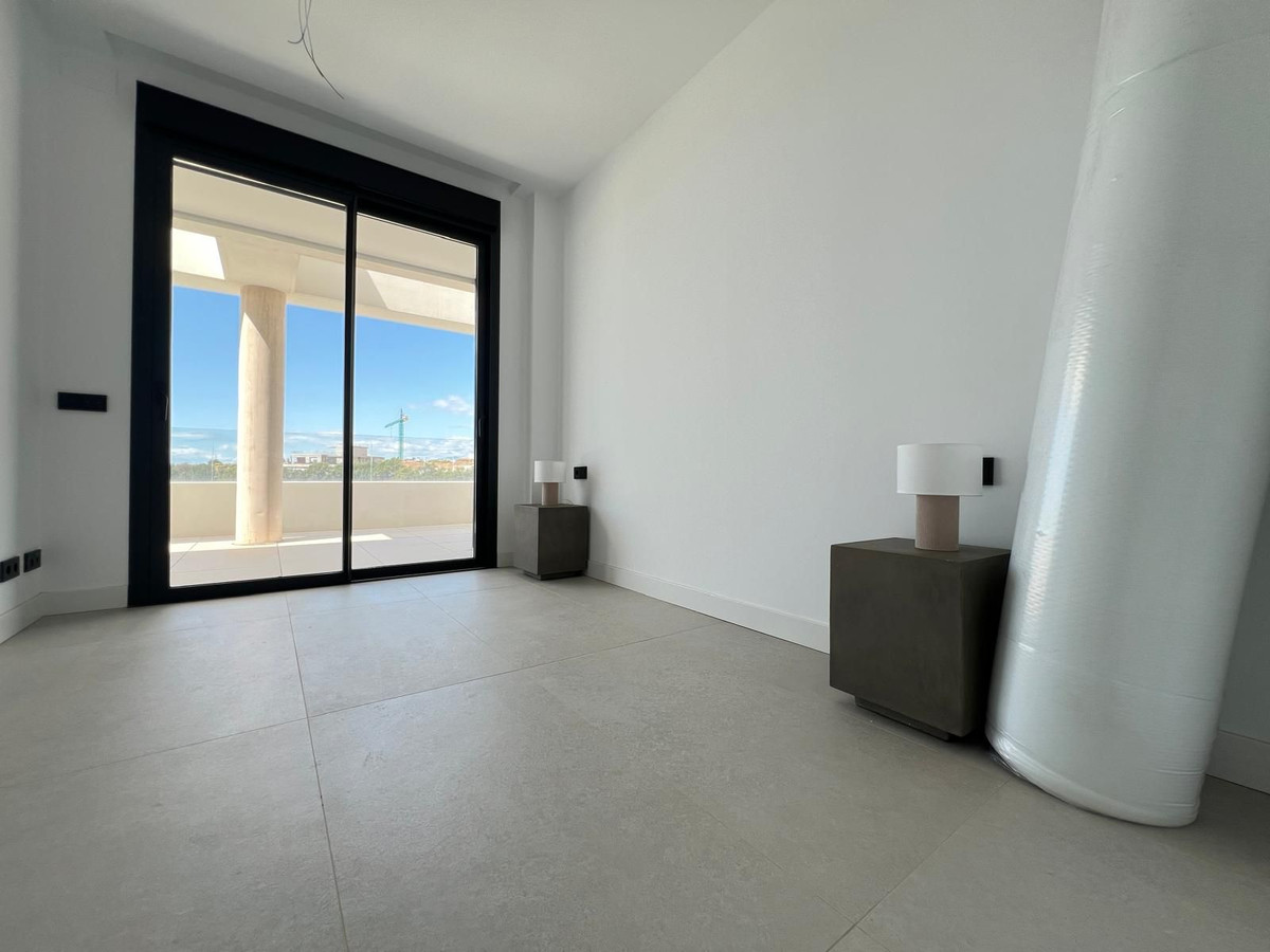 2 Bedroom Apartment for Sale in Marbella — 7