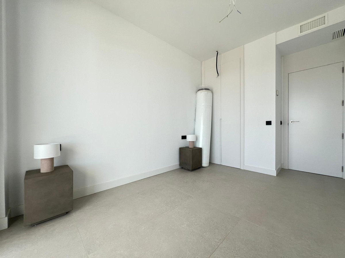 2 Bedroom Apartment for Sale in Marbella — 8
