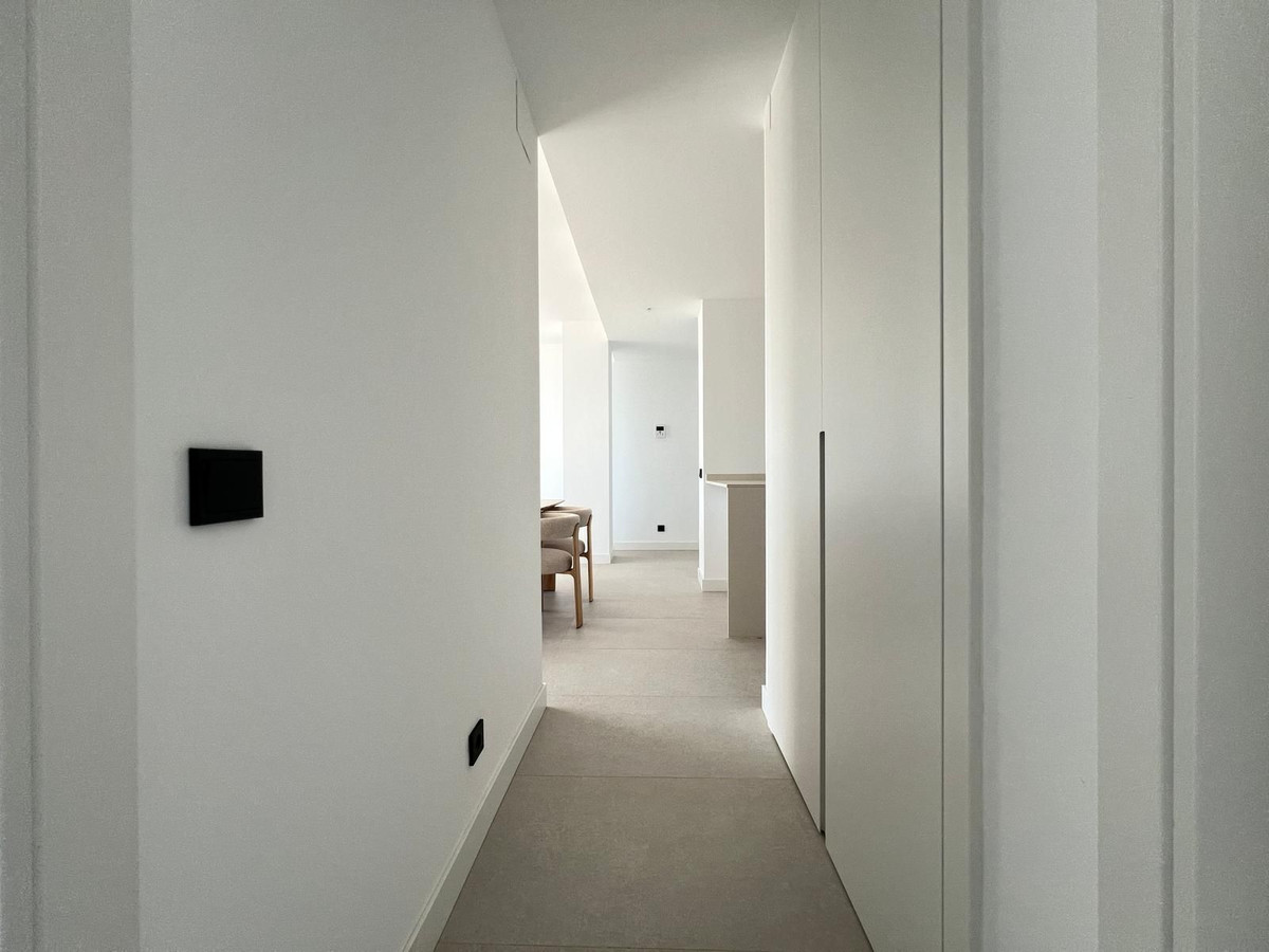 2 Bedroom Apartment for Sale in Marbella — 9