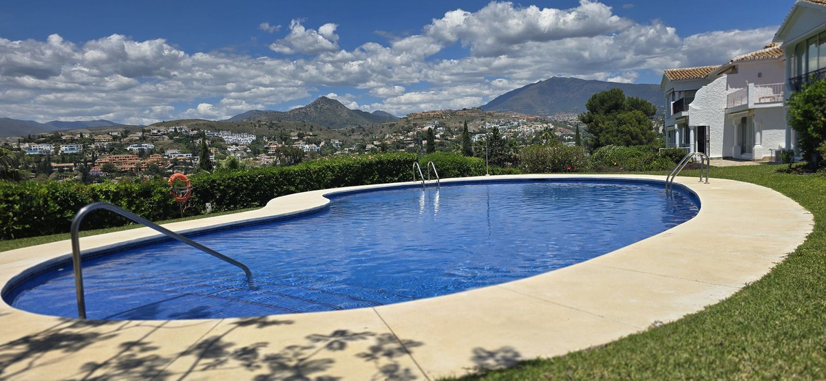 2 Bedroom Apartment for Sale in El Paraiso — 5