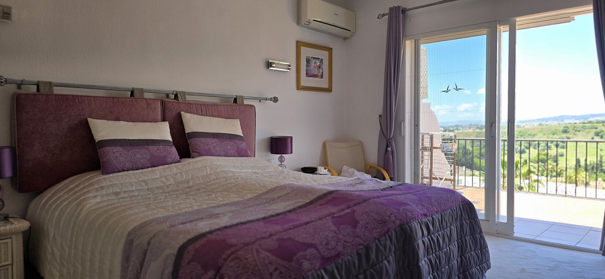 2 Bedroom Apartment for Sale in El Paraiso — 7
