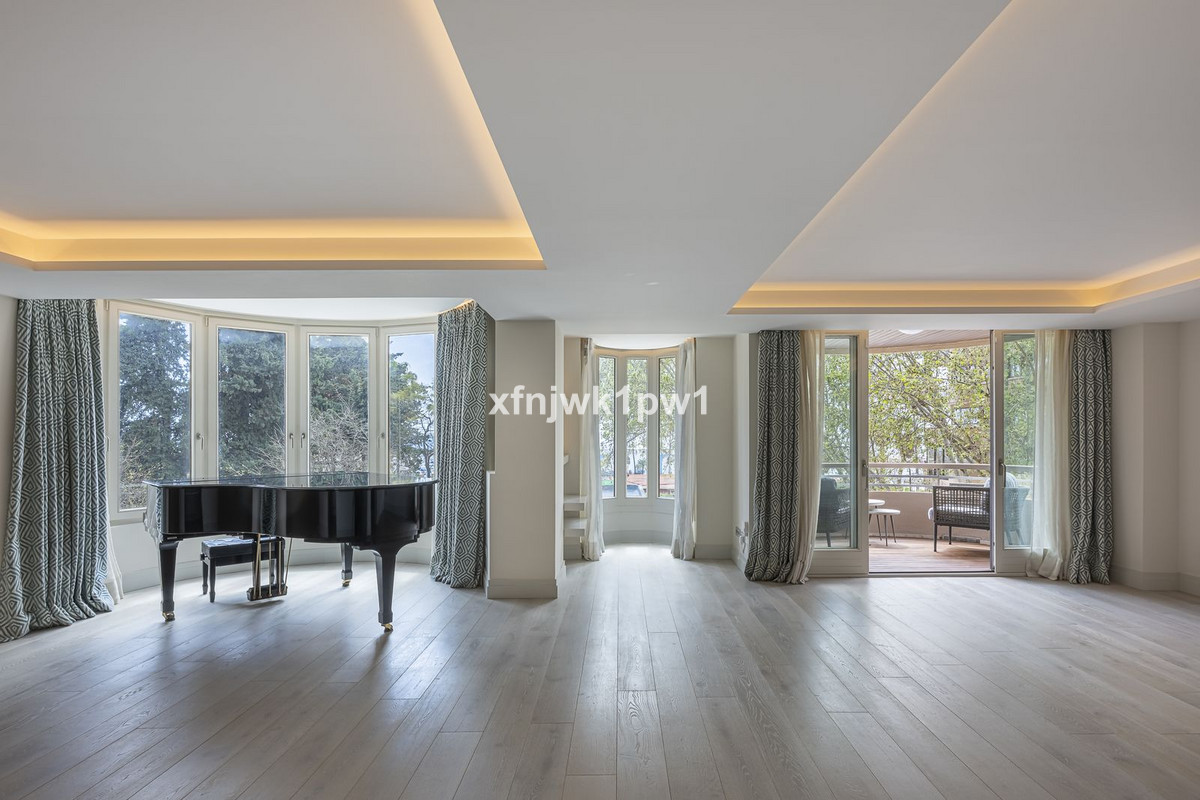 2 Bedroom Apartment for Sale in Marbella — 7