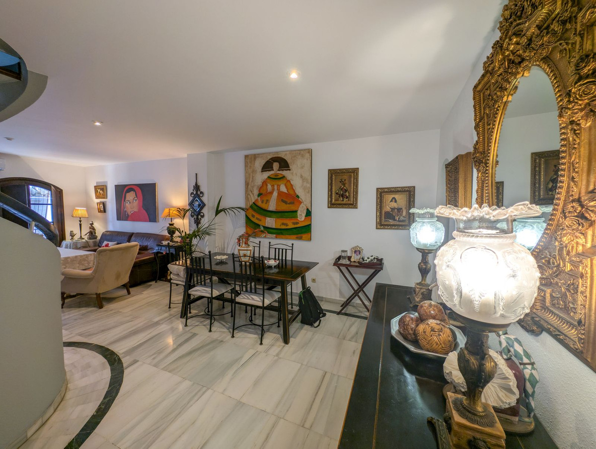 3 Bedroom Apartment for Sale in Marbella — 9