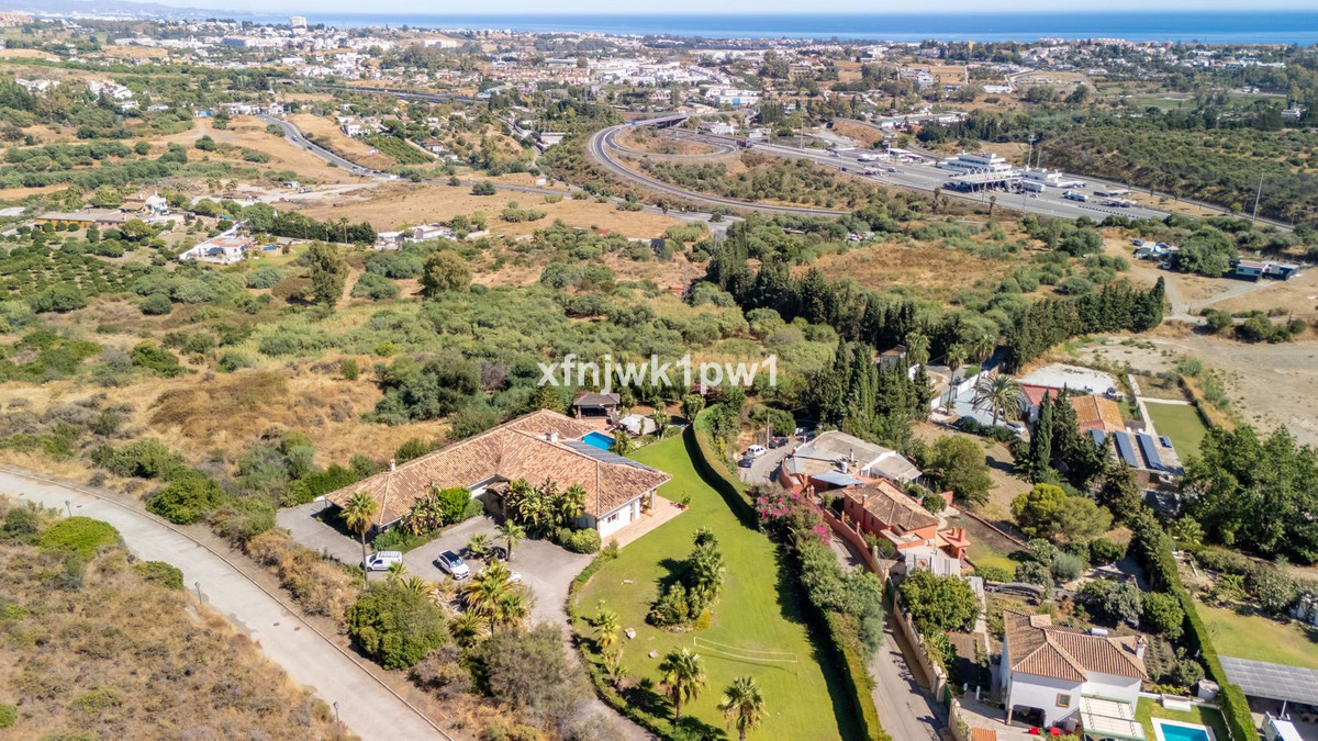 5 Bedroom Villa for Sale in Benahavís — 7