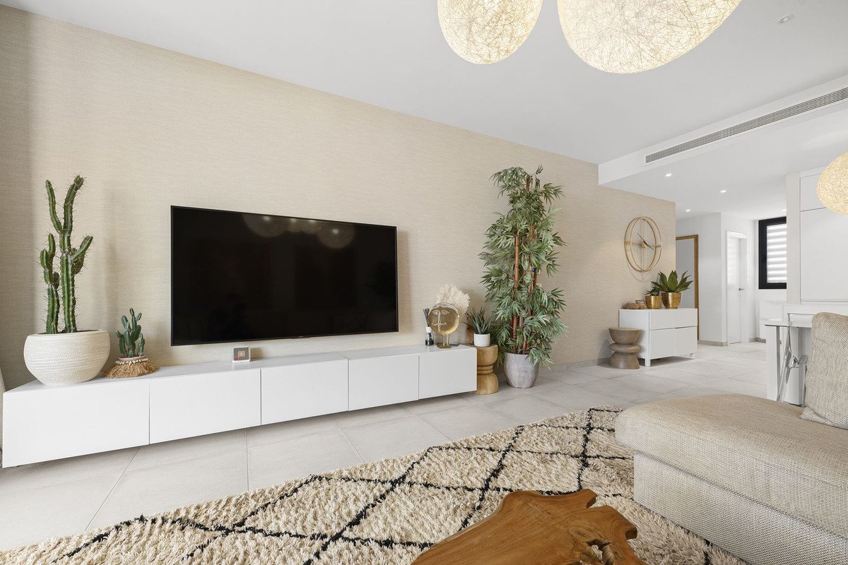 2 Bedroom Apartment for Sale in El Paraiso — 9
