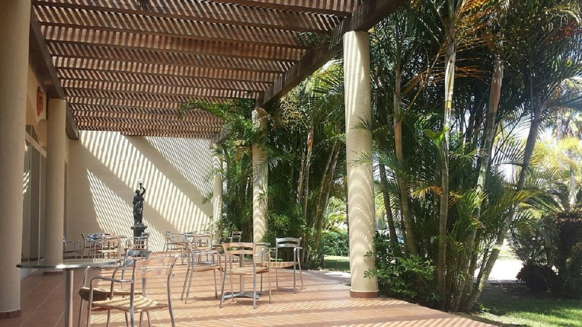 2 Bedroom Apartment for Sale in Estepona — 3