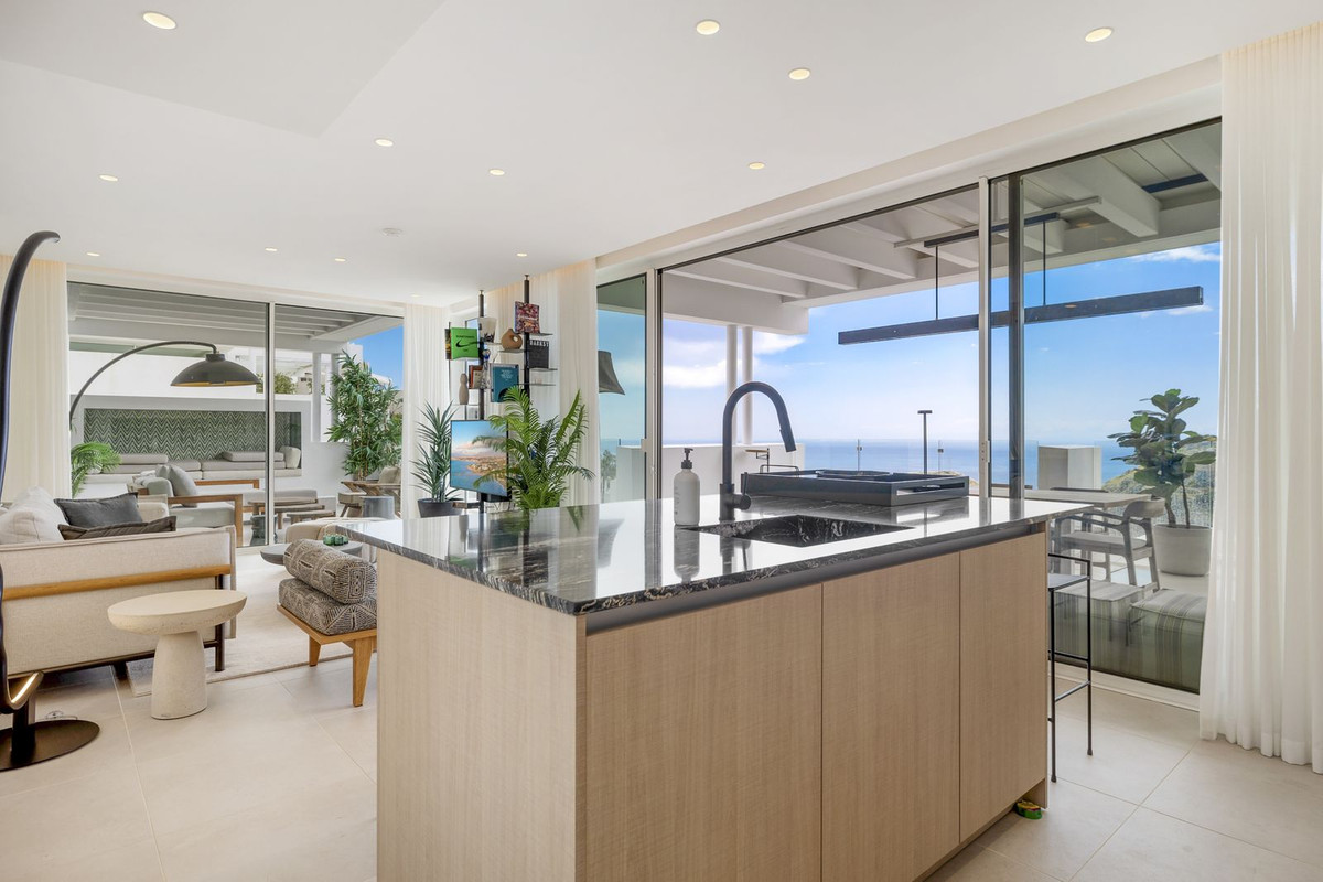 3 Bedroom Apartment for Sale in Ojén — 3
