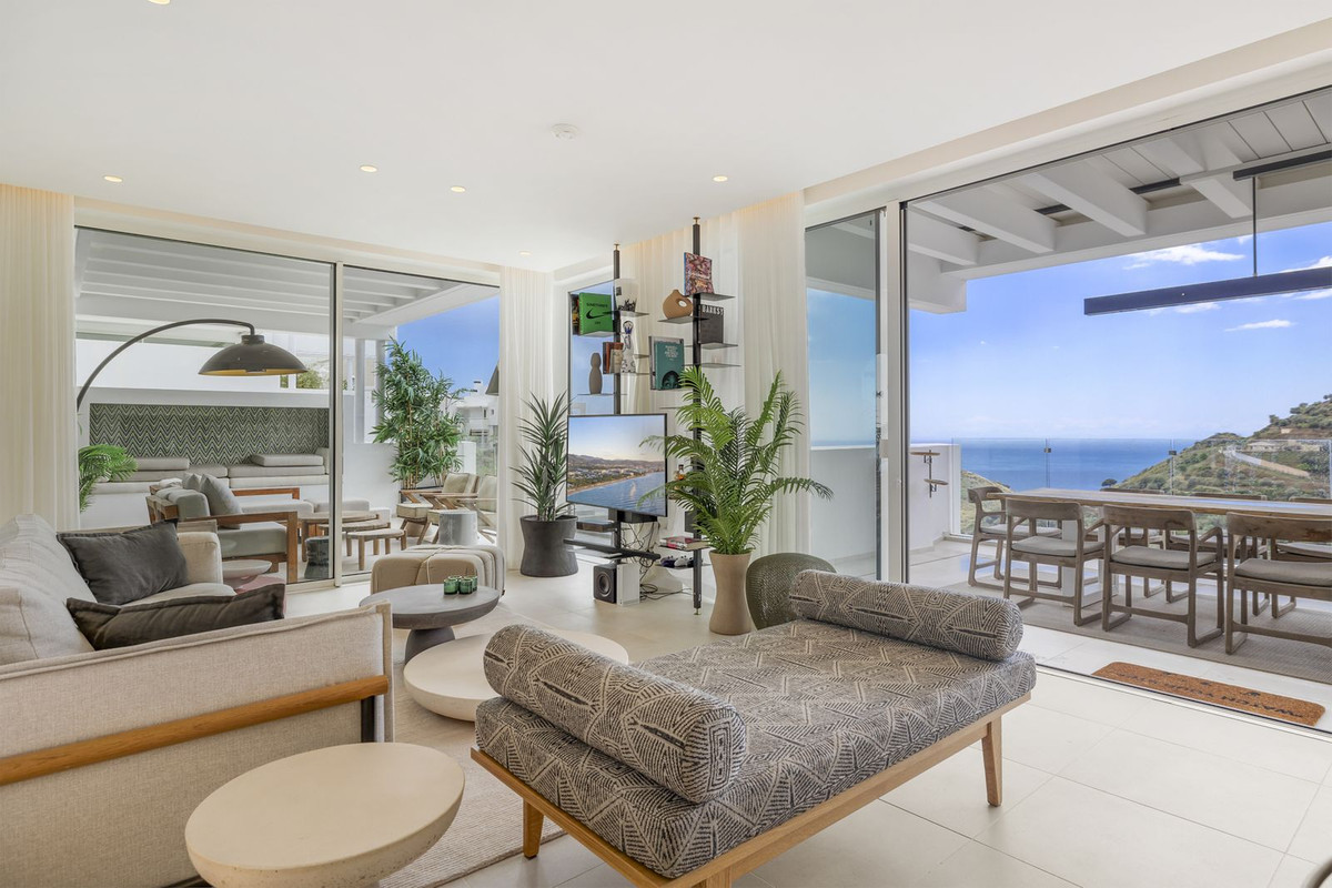 3 Bedroom Apartment for Sale in Ojén — 4