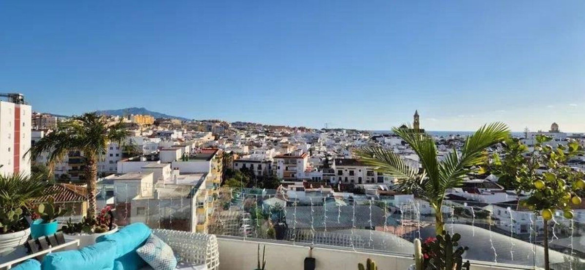 2 Bedroom Apartment for Sale in Estepona — 3