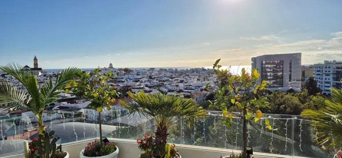 2 Bedroom Apartment for Sale in Estepona — 4
