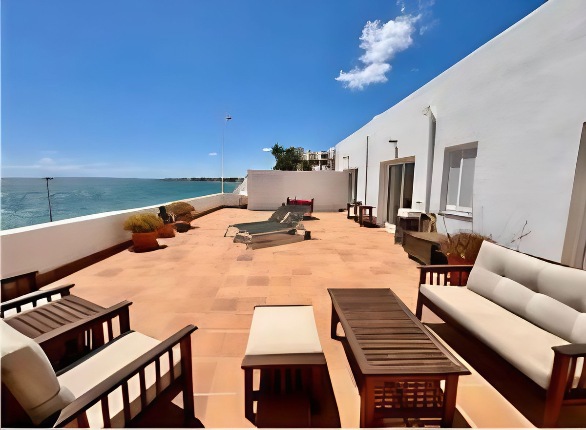 3 Bedroom Villa for Sale in Estepona — 4