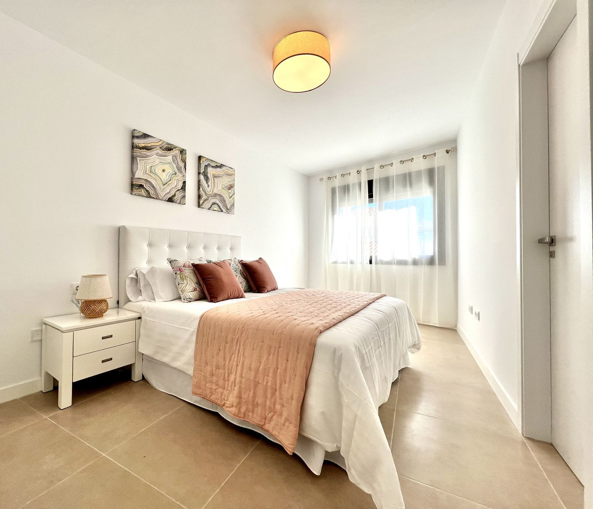 3 Bedroom Villa for Sale in Estepona — 6