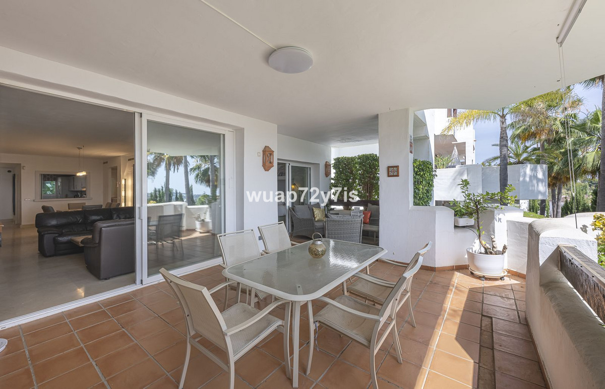 3 Bedroom Apartment for Sale in Nueva Andalucía — 8