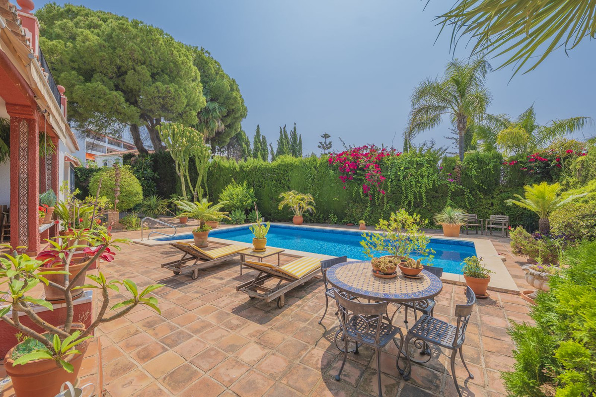 3 Bedroom Villa for Sale in Marbella — 5