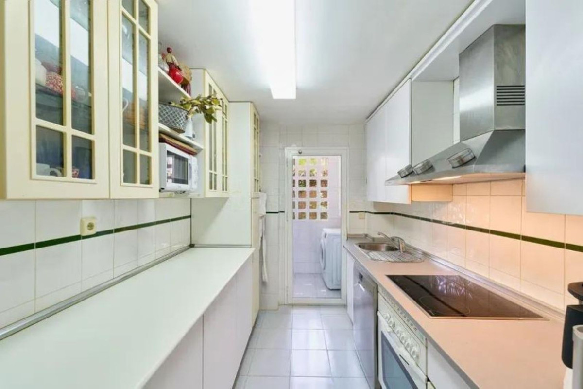 3 Bedroom Apartment for Sale in Marbella — 6