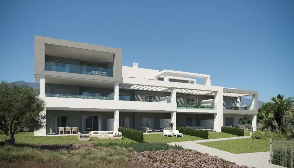2 Bedroom Apartment for Sale in Estepona — 3
