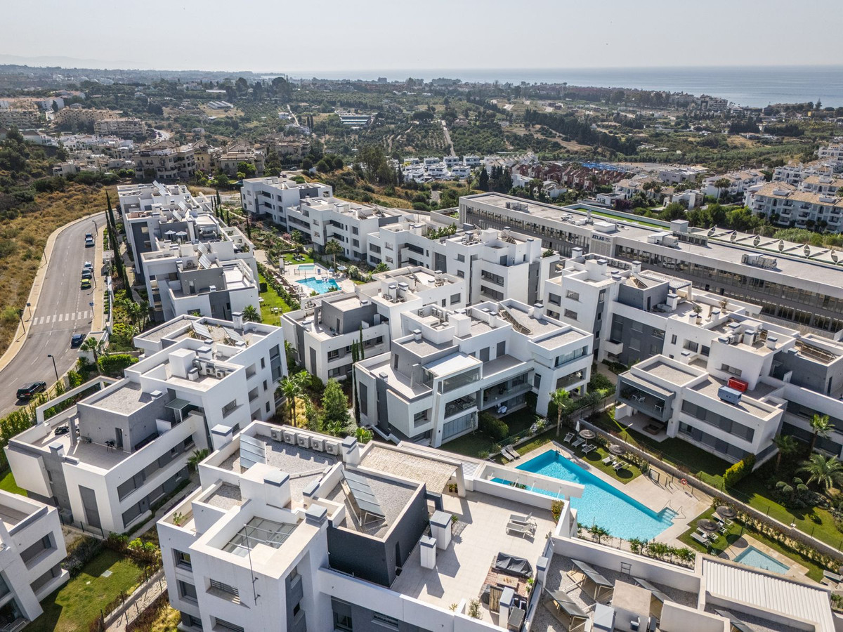 2 Bedroom Apartment for Sale in Estepona — 4