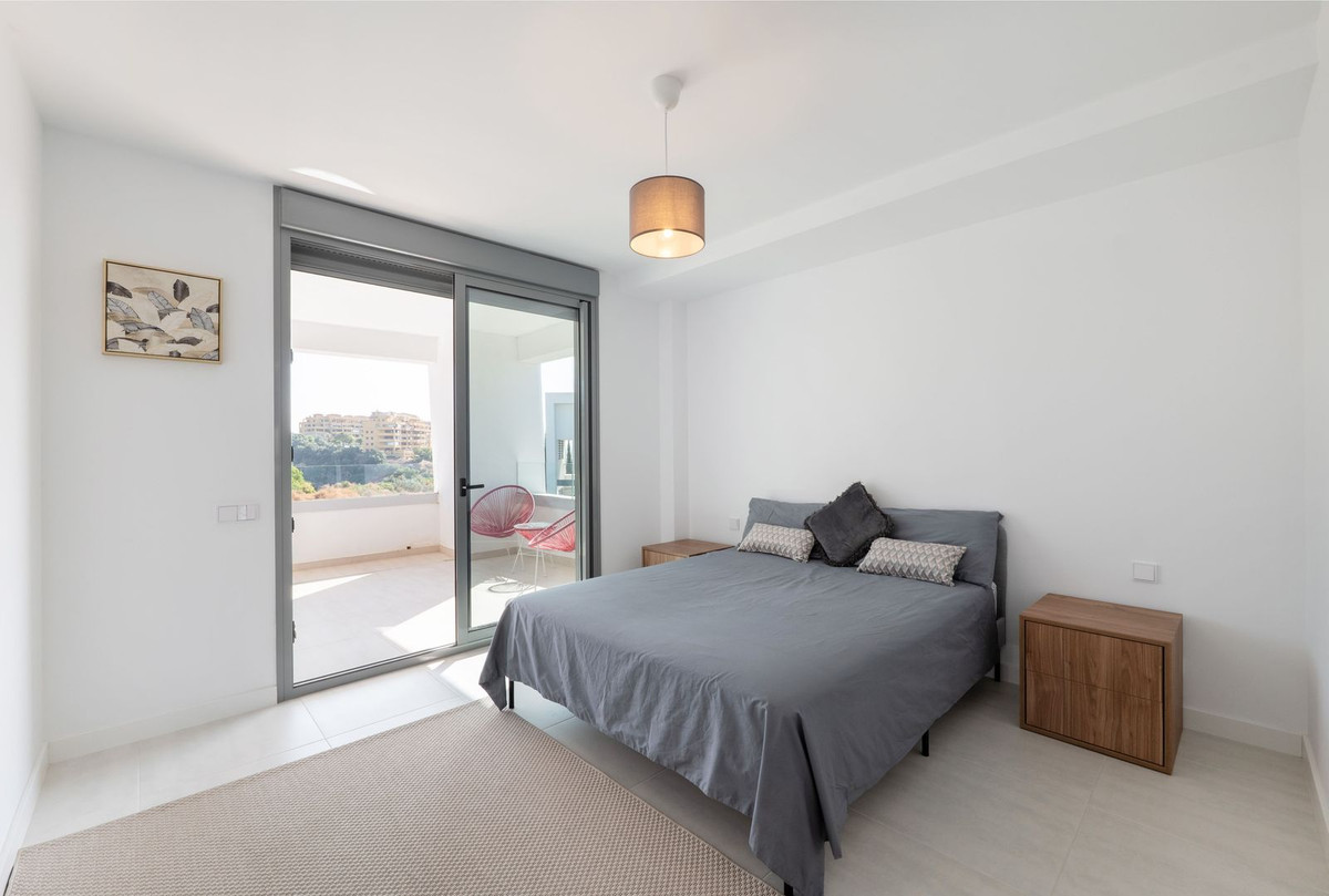 2 Bedroom Apartment for Sale in Estepona — 5