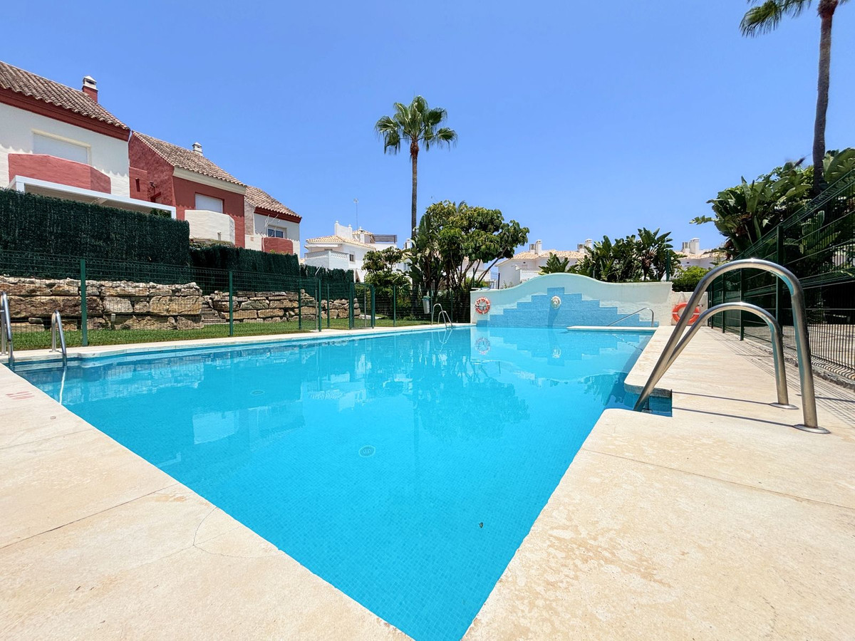 3 Bedroom Villa for Sale in Estepona