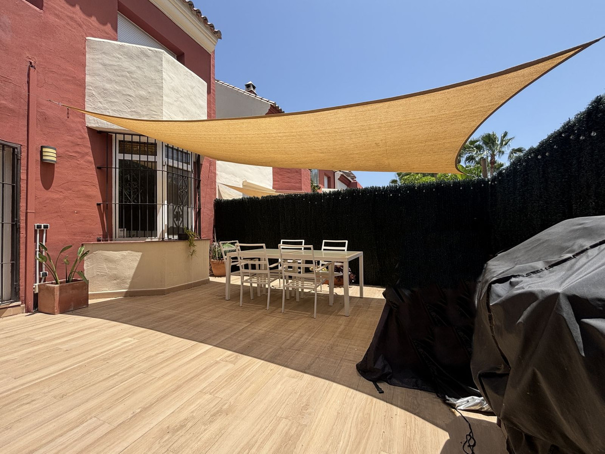 3 Bedroom Villa for Sale in Estepona — 4