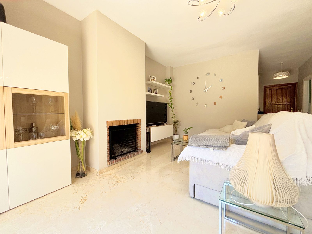 3 Bedroom Villa for Sale in Estepona — 9