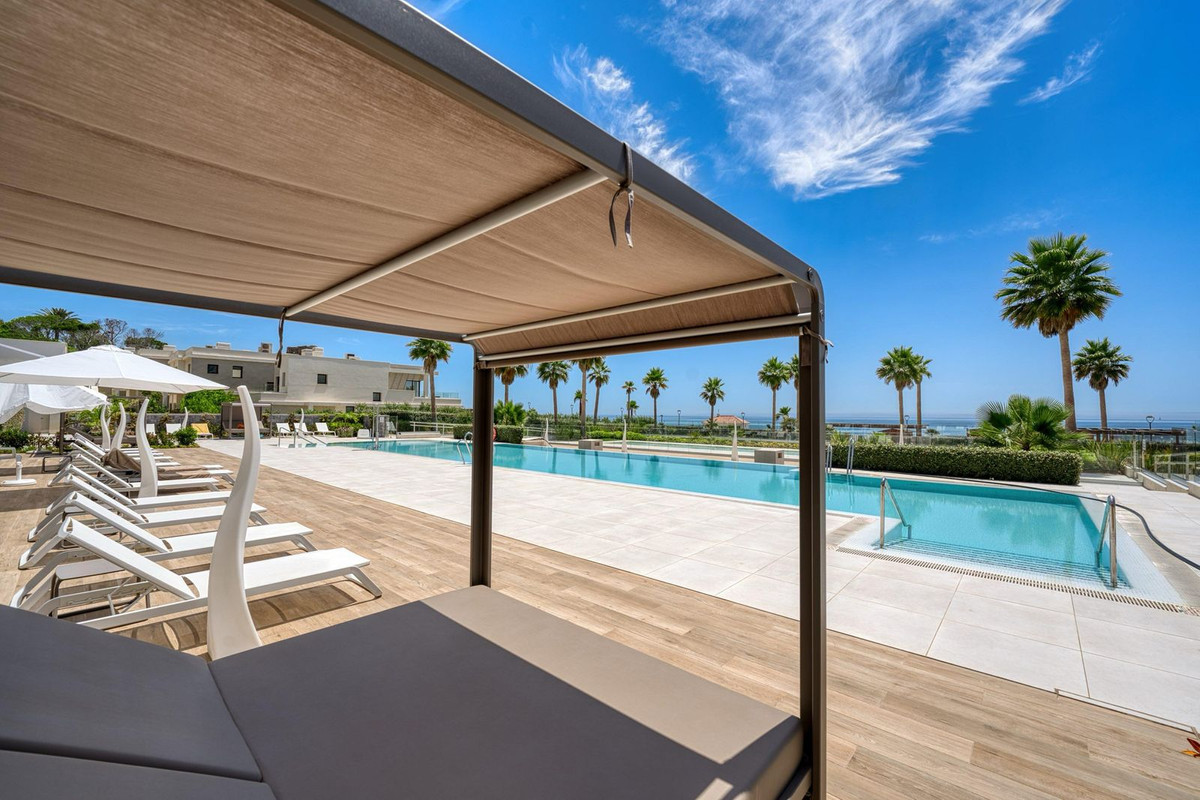 3 Bedroom Apartment for Sale in Estepona — view 20