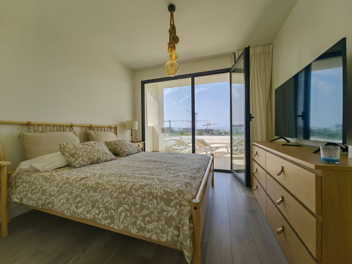 3 Bedroom Apartment for Sale in Estepona — 4