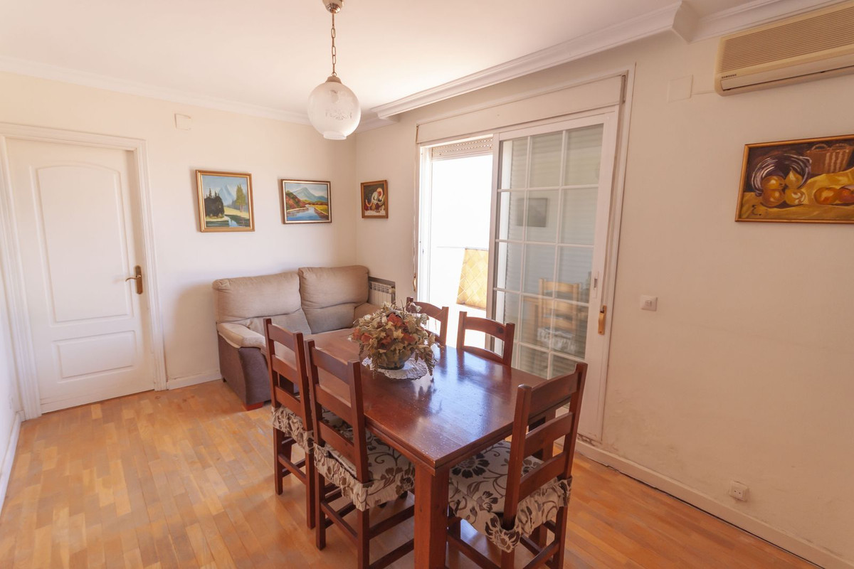 3 Bedroom Apartment for Sale in Estepona — 6