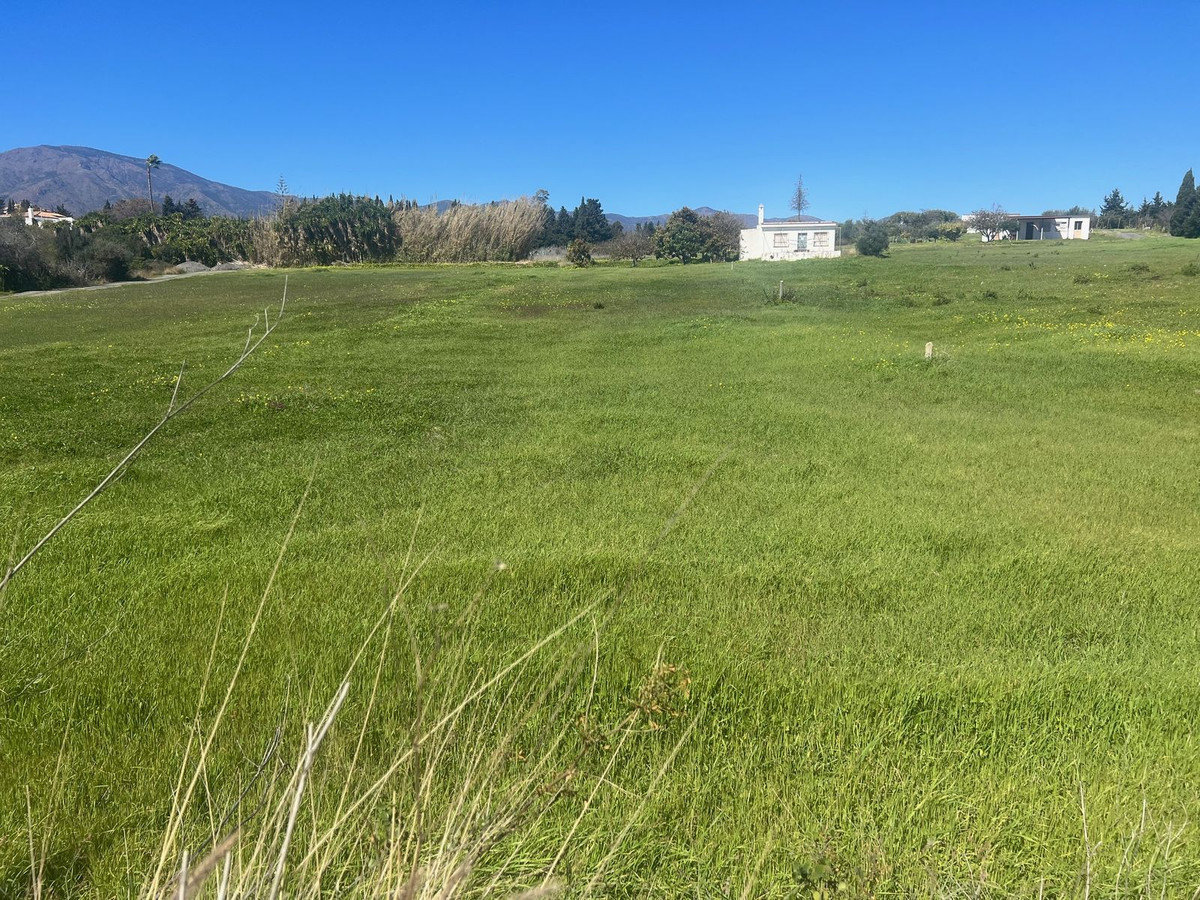Plot for Sale in Estepona