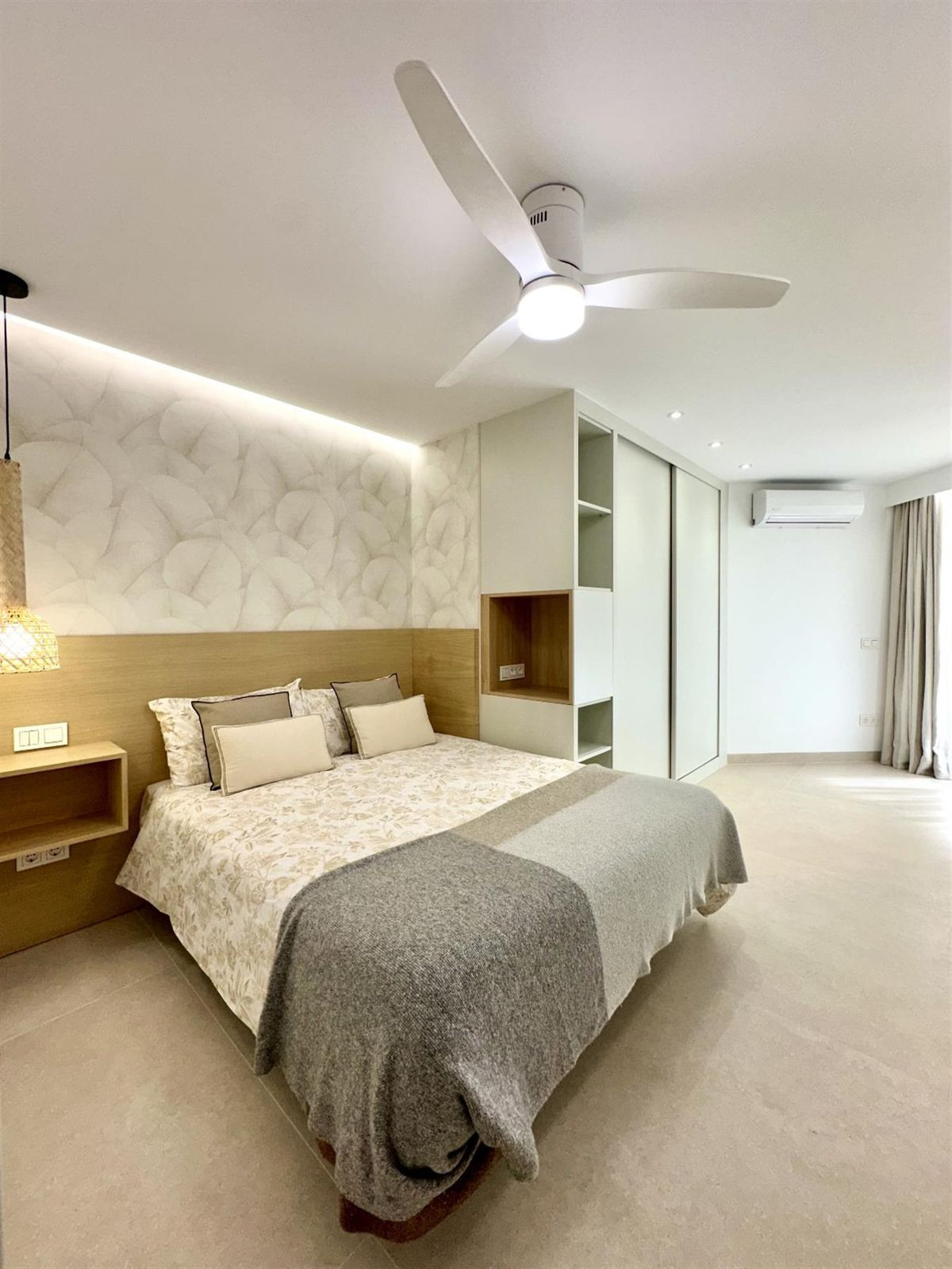 2 Bedroom Apartment for Sale in Marbella — 7