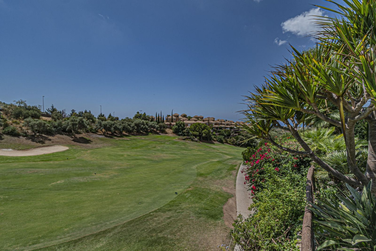 5 Bedroom Villa for Sale in Marbella — 5