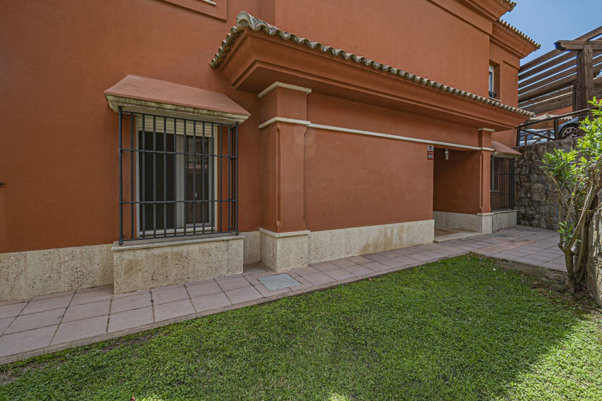 5 Bedroom Villa for Sale in Marbella — 9