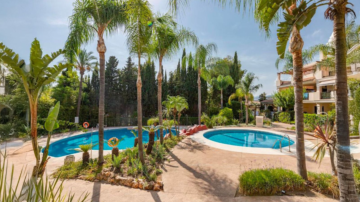 2 Bedroom Apartment for Sale in Nueva Andalucía