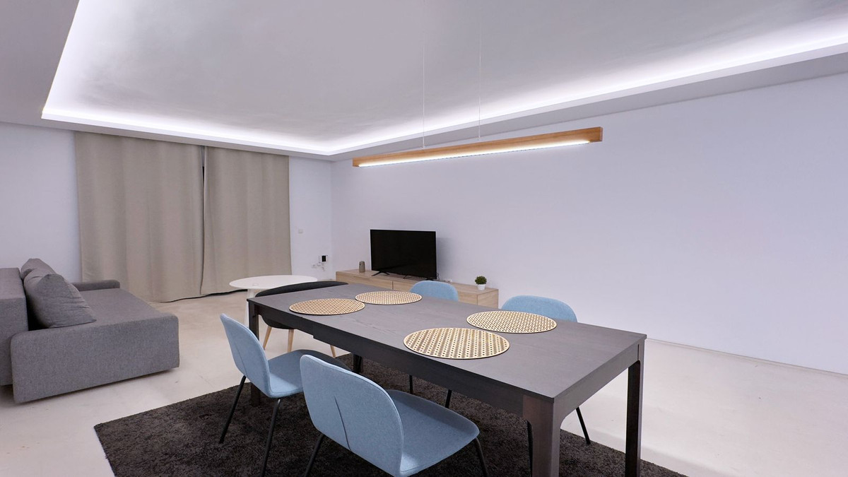 2 Bedroom Apartment for Sale in Nueva Andalucía — 7
