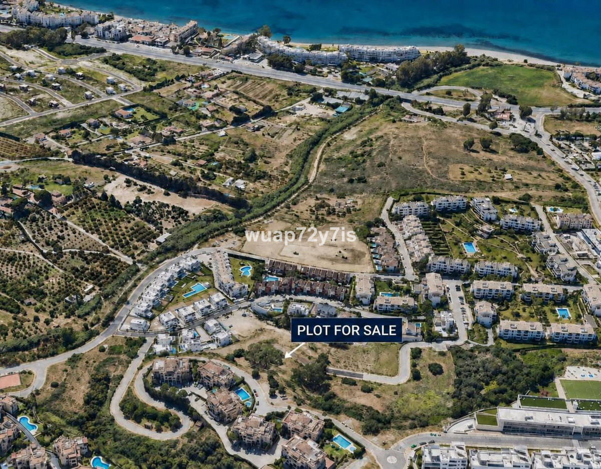Plot for Sale in Selwo
