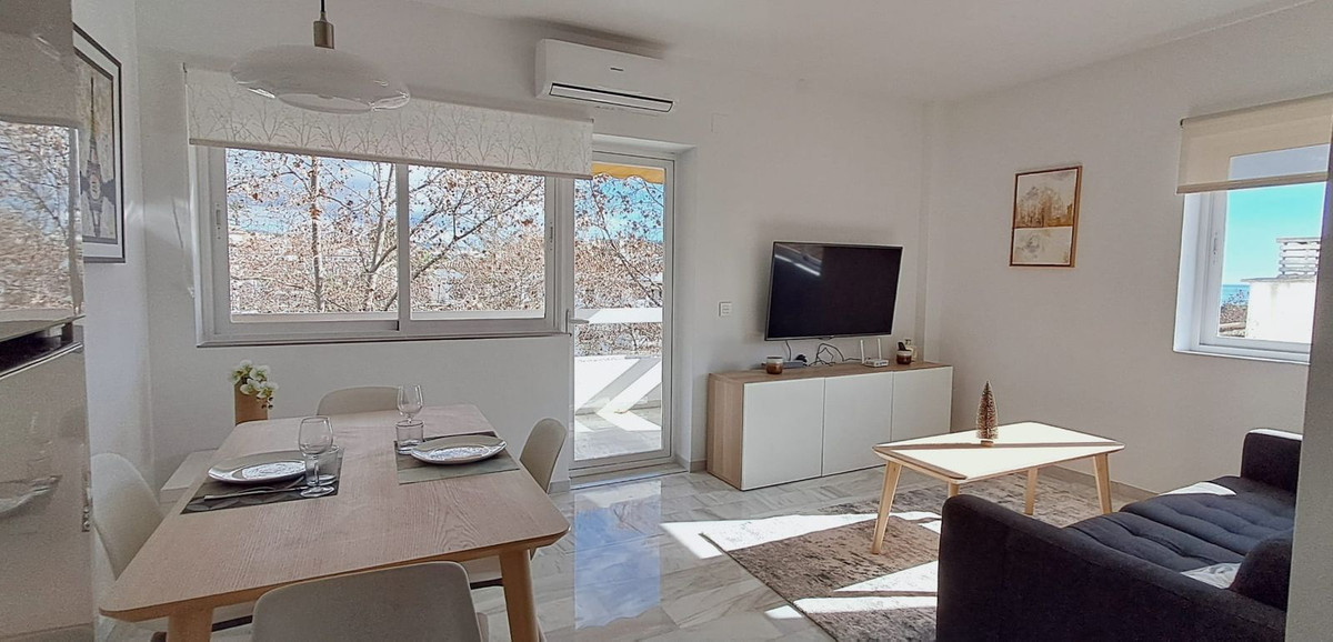 1 Bedroom Apartment for Sale in The Golden Mile — 2