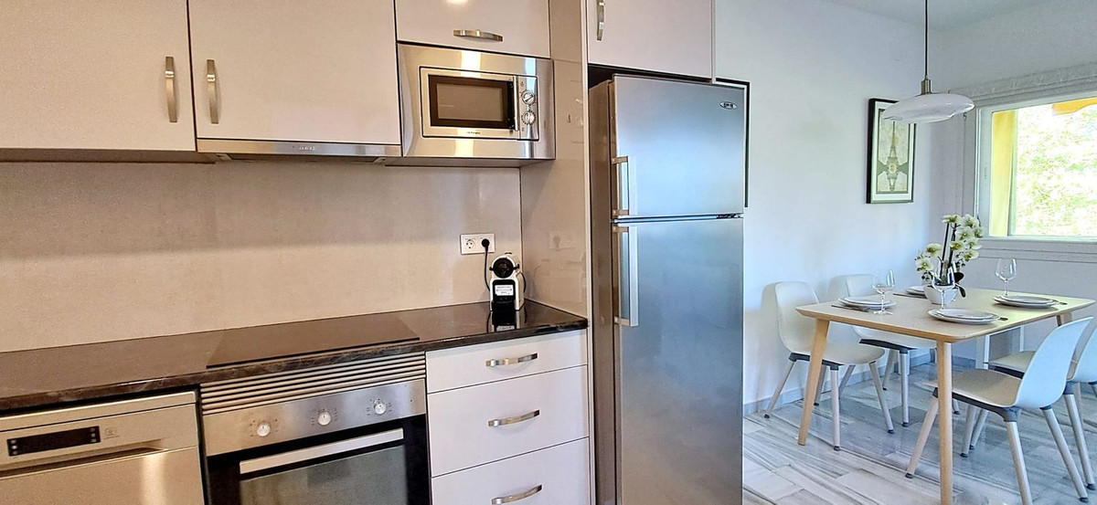 1 Bedroom Apartment for Sale in The Golden Mile — 8