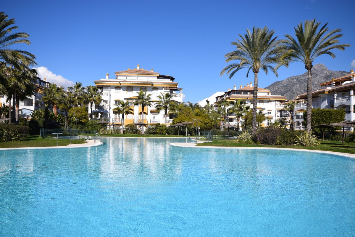 2 Bedroom Apartment for Sale in Marbella